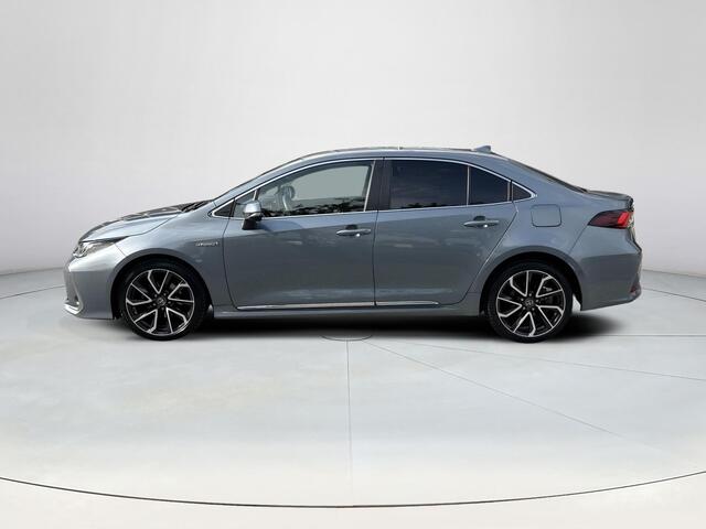 Toyota COROLLA 1.8 Hybrid Executive **DODEHOEK DETECTIE/ STOELVERWARMING VOOR EN ACHTER/ PARKEERSENSOREN**