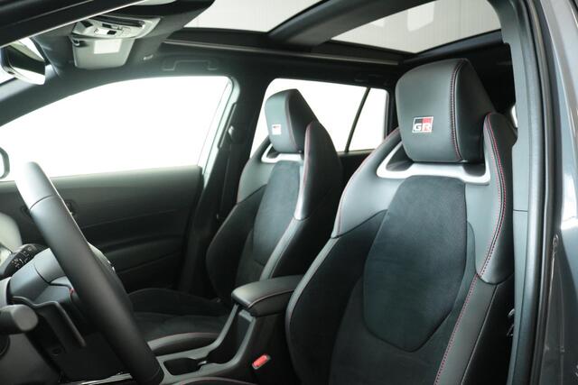 Toyota COROLLA Cross Hybrid 180 GR Sport, Plus Pack, Nieuw en in september leverbaar met €2000 inruilpremie!