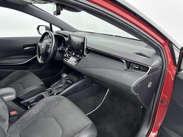 Toyota COROLLA 1.8 Hybrid Executive | Parkeersensoren V+A | Blindspot | Trekhaak |