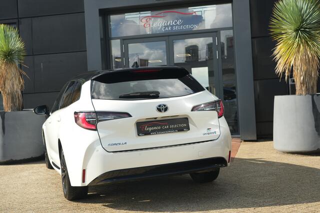 Toyota COROLLA Touring Sports 1.8 Hybrid GR-Sport 122pk Navigatie/Stoelverwarming/Camera