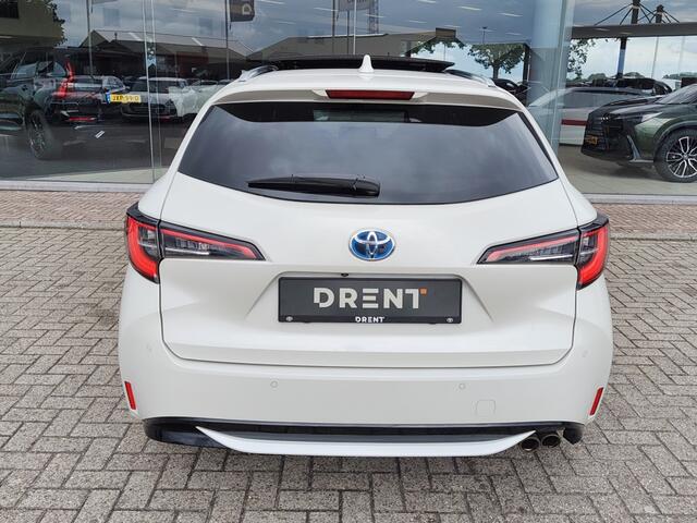 Toyota COROLLA Touring Sports 2.0 Hybrid Executive | Schuif-Kanteldak | JBL | Navi | Sensoren v/a