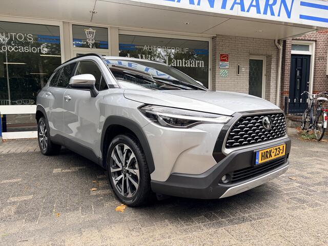 Toyota COROLLA Cross Hybrid 200 Dynamic Navi Fullmap/A.uitrijcamera/In hoogte verst.b. stoel/Airco Automat./Apple Carplay/Cruiscontrole Adapt./Keyless Start/Leder multifunction. stuur/Audio DAB/Elektr. verst.b. en verw. buitenspieg