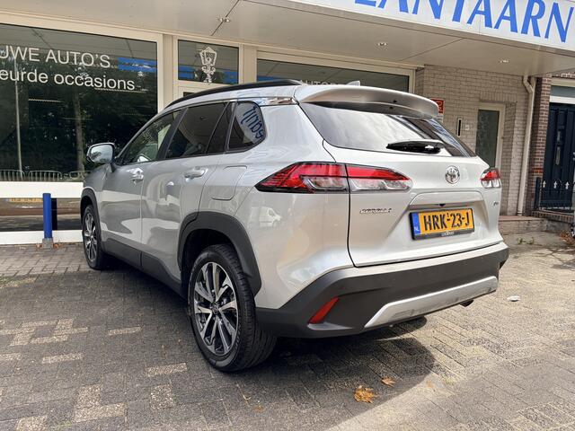 Toyota COROLLA Cross Hybrid 200 Dynamic Navi Fullmap/A.uitrijcamera/In hoogte verst.b. stoel/Airco Automat./Apple Carplay/Cruiscontrole Adapt./Keyless Start/Leder multifunction. stuur/Audio DAB/Elektr. verst.b. en verw. buitenspieg