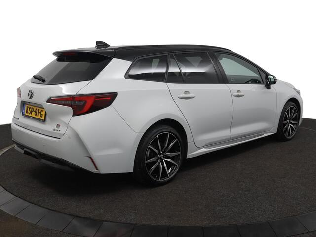 Toyota COROLLA Touring Sports Hybrid 200 GR Sport | Adaptive Cruise Control | Apple Carplay | Android Auto | Achteruitrijcamera | Parkeersensoren | Stoel en Stuurverwarming |