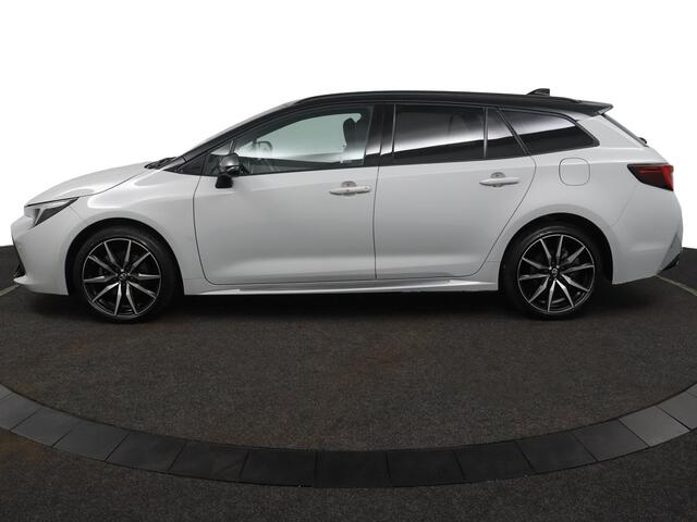 Toyota COROLLA Touring Sports Hybrid 200 GR Sport | Adaptive Cruise Control | Apple Carplay | Android Auto | Achteruitrijcamera | Parkeersensoren | Stoel en Stuurverwarming |