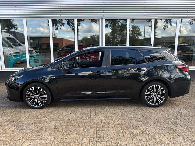Toyota COROLLA Touring Sports 2.0 Hybrid Business Plus | Stoelverwarming | Achterruitrij Camera | Lane Assist | Bluetooth
