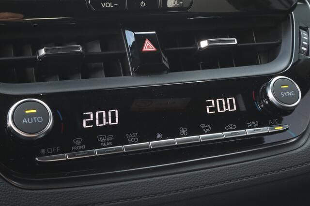 Toyota COROLLA Cross Hybrid 180 GR Sport | Stoel/Stuur Verwarming | Blindspot
