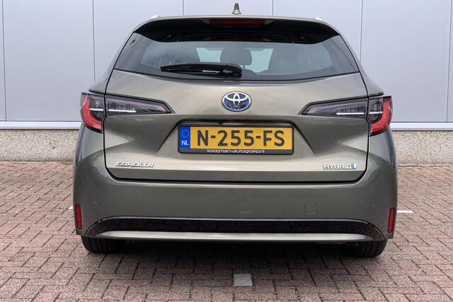 Toyota COROLLA Touring Sports 1.8 Hybrid Active | Camera | BTW'er |