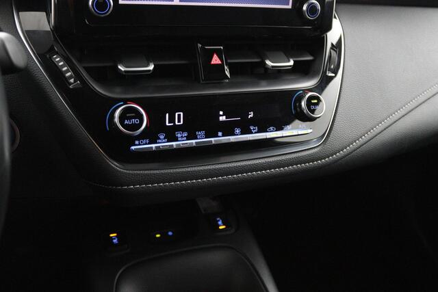 Toyota COROLLA Touring Sports 1.8 Hybrid Dynamic | Stoelverwarming | Parkeer camera |