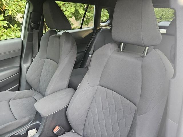 Toyota COROLLA Cross Hybrid 140 Style Limeted Stuurverwarming,elektrische achterklep