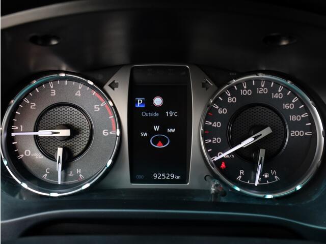 Toyota HI-LUX 2.8 D-4D XtraCab Professional Premium | Automaat | 3500 KG Trekg