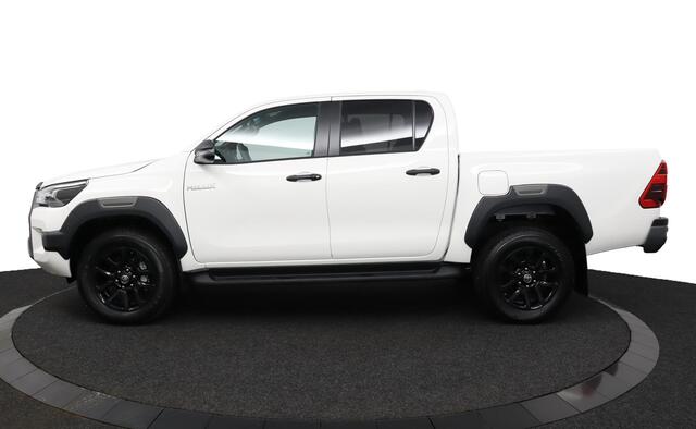 Toyota HI-LUX HiLux 2.8 D-4D Double Cab Hybrid Invincible | Adaptive Cruise Control | Automaat | Navigatie | Parkeersensoren | Achteruitrijcamera | Lederen bekleding | Apple Carplay | Android Auto |