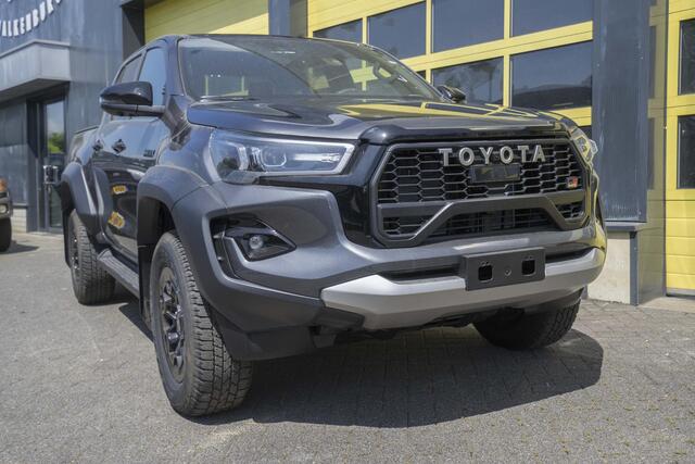Toyota HI-LUX HiLux 2.8 D-4D Double Cab GR Sport BPM VRIJ!