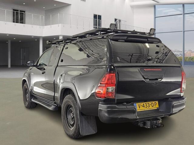 Toyota HI-LUX HiLux 2.4 D-4D-F Xtra Cab Professional