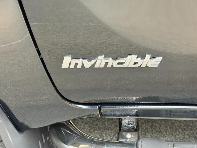 Toyota HI-LUX HiLux 2.4 D-4D-F Double Cab Invincible Van