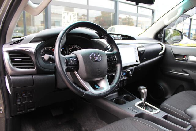 Toyota HI-LUX HiLux 2.8 D-4D Xtra Cab Professional premium Automaat | Rijklaar | Hardtop | Navi | Apple/Android | Trekhaak | PDC | Camera