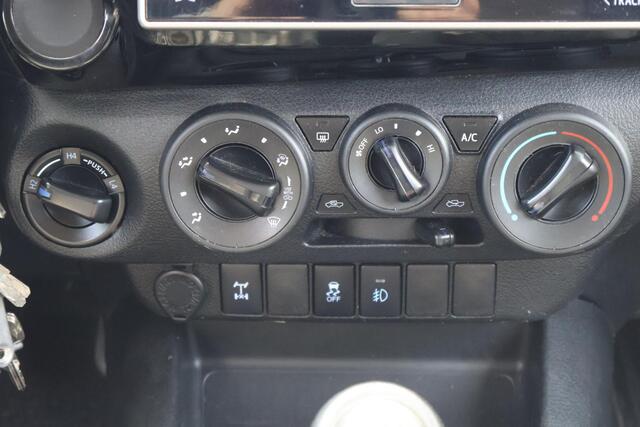 Toyota HI-LUX HiLux Camper 2.4 D-4D Dubbele Cabine Cool Comfort (ex.BTW) UNIEK IN NL