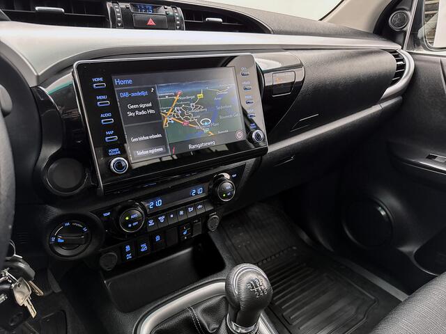 Toyota HI-LUX HiLux 2.4 D-4D Xtra Cab Professional Toneau cover 4x4 3.5t trekhaak Navigatie Stoelverwarming