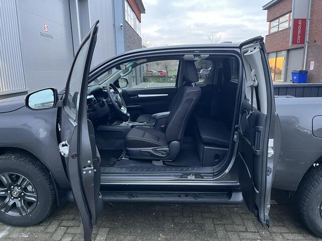 Toyota HI-LUX HiLux 2.8 D-4D Xtra Cab Professional | Origineel NL | Ex. BPM | Nieuw & direct leverbaar