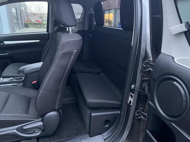 Toyota HI-LUX HiLux 2.8 D-4D Xtra Cab Professional | Origineel NL | Ex. BPM | Nieuw & direct leverbaar