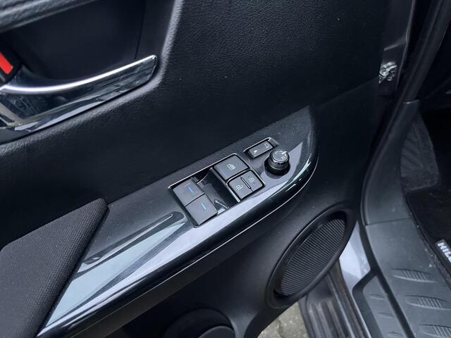 Toyota HI-LUX HiLux 2.8 D-4D Xtra Cab Professional | Origineel NL | Ex. BPM | Nieuw & direct leverbaar