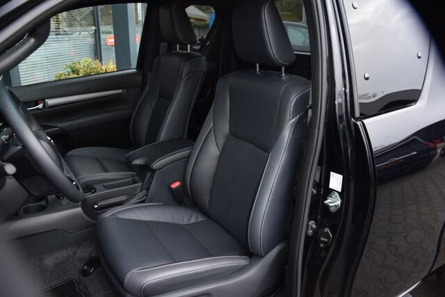 Toyota HI-LUX 2.8 D-4D X-TRA CAB INVINCIBLE A/T VAN