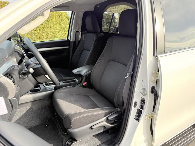 Toyota HI-LUX HiLux 2.4 D-4D AUTOMAAT / 4x4 / 1e EIG. / 3.500 KG AHG / CAMERA / TREKHAAK / ECC / CRUISE / CARPLAY