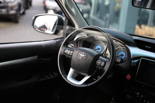 Toyota HI-LUX 2.4 D-4D DUBBEL CABIN PROFESSIONAL A/T 2 ZITS 4WD VAN