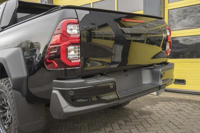 Toyota HI-LUX HiLux 2.8 D-4D Double Cab GR Sport
