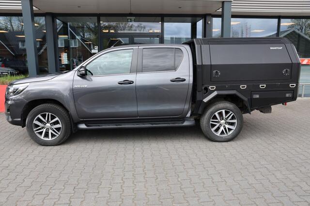 Toyota HI-LUX 2.4 D-4D DUBBEL CABINE BE TREKKER LIMITED A/T VAN 5 ZITS VAN