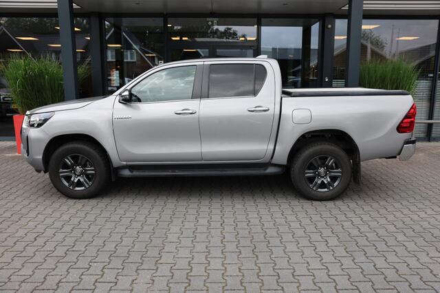 Toyota HI-LUX 2.4 D-4D DUBBEL CABIN PROFESSIONAL A/T 2 ZITS 4WD VAN