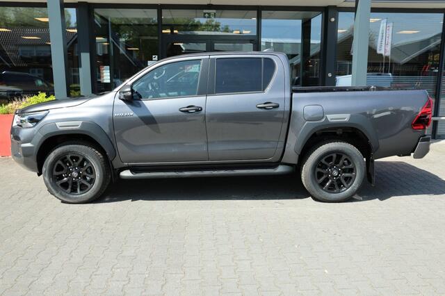 Toyota HI-LUX 2.8 D-4D DUBBEL CABIN 48V HYBRIDE INVINCIBLE A/T 4WD 2 ZITS VAN