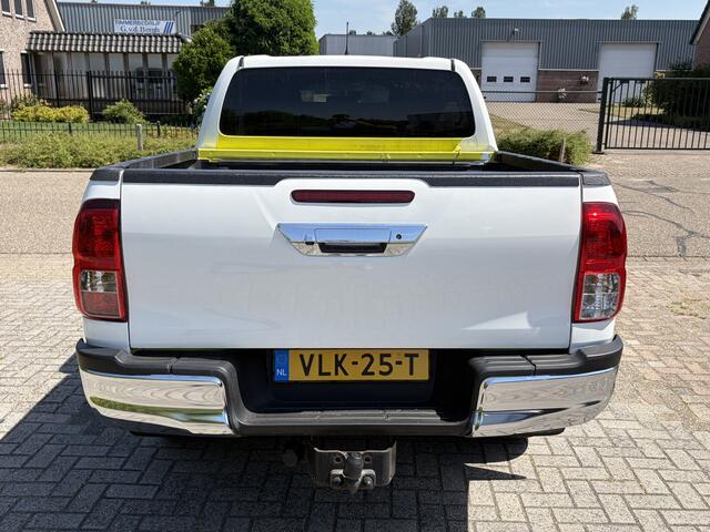 Toyota HI-LUX HiLux 2.4 D-4D 150PK E6 Aut. 4WD Double Cab Professional ? camera ? Trekhaak 3,5Ton