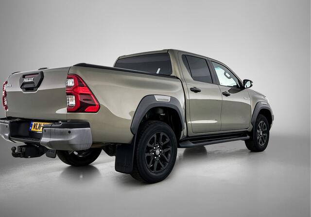 Toyota HI-LUX HiLux 2.8 D-4D Double Cab Invincible | MARGE AUTO | Trekhaak | Rollcover | Leder | JBL | 3.500 kg Trekgewicht |