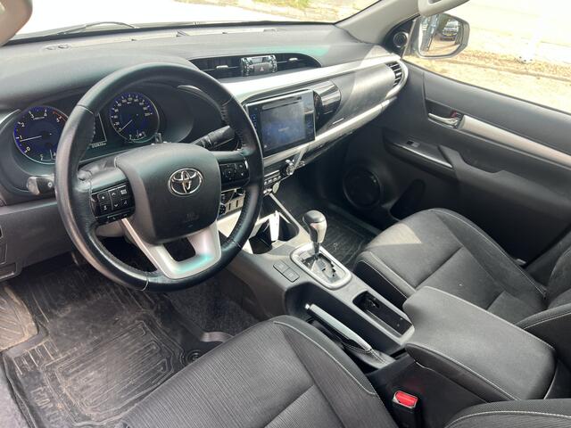 Toyota HI-LUX HiLux 2.4 D-4D-F Double Cab 5 persoons/Geel Kenteken