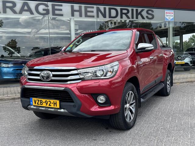 Toyota HI-LUX HiLux 2.4 D-4D-F Double Cab Executive | 5 Pers. | Trekhaak 3200KG | camera | Dab+ | Navi | 4WD | Lane Assist | Chrome Exterieur Bar |