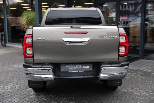 Toyota HI-LUX 2.8 D-4D DUBBEL CABIN EXECUTIVE A/T 2 ZITS 4WD VAN