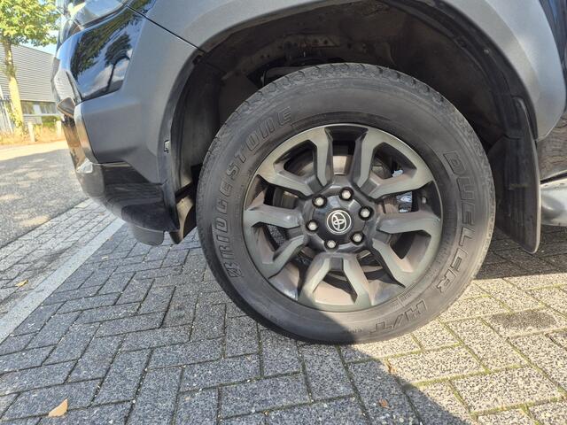 Toyota HI-LUX HiLux 2.8 D-4D Double Cab Invincible Trekhaak/AdaptiveCruise/Leder etc.