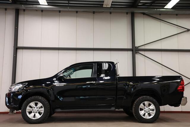 Toyota HI-LUX HiLux 2.4 D-4D-F Xtra Cab 4X4 MET 3500KG TREKVERMOGEN