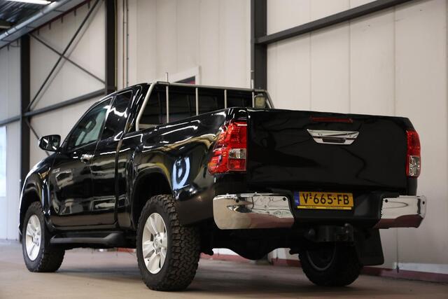 Toyota HI-LUX HiLux 2.4 D-4D-F Xtra Cab 4X4 MET 3500KG TREKVERMOGEN