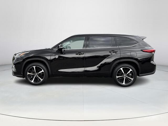Toyota HIGHLANDER 2.5 AWD Hybrid Premium | 7 persoons | Full option! | Stoelverwarming- en koeling | Lederen bekleding