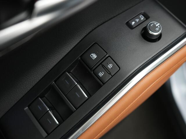 Toyota HIGHLANDER 2.5 AWD Hybrid Premium | Panoramadak | NL Auto | Alarm |