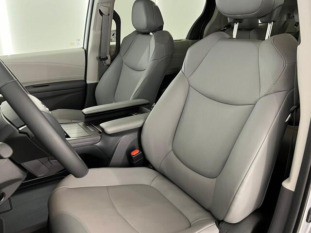 Toyota HIGHLANDER Sienna 2.5 Hybrid Luxe XLE
