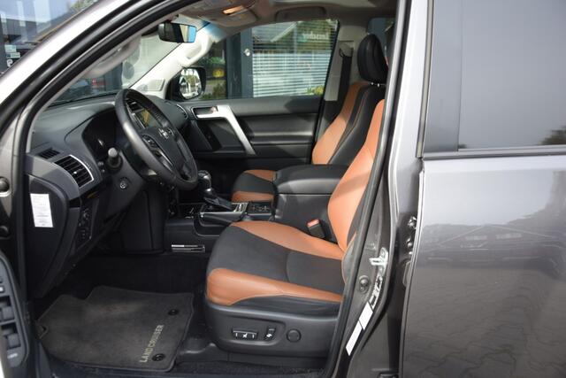 Toyota LAND CRUISER 150 2.8 D-4D 5DRS BLACK LINE A/T VAN