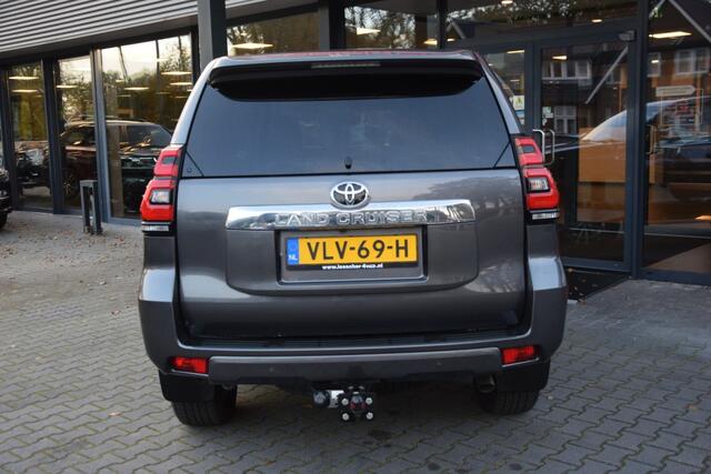 Toyota LAND CRUISER 150 2.8 D-4D 5DRS CHALLENGERA/T VAN