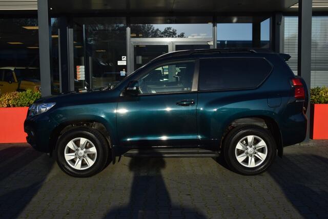 Toyota LAND CRUISER 150 2.8 D-4D 3DRS VX A/T VAN