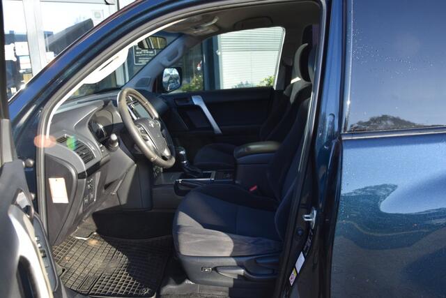 Toyota LAND CRUISER 150 2.8 D-4D 3DRS VX A/T VAN