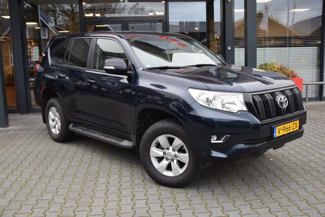 Toyota LAND CRUISER 150 2.8 D-4D 5DRS ACTIVE A/T VAN