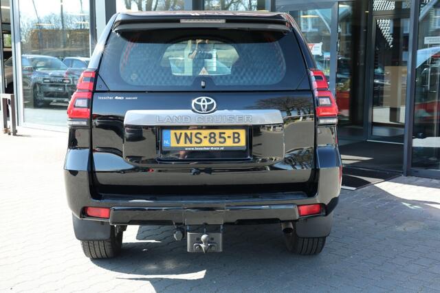 Toyota LAND CRUISER 150 2.8 D-4D 5DRS COMFORT A/T VAN