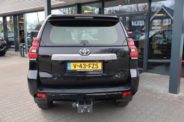 Toyota LAND CRUISER 150 2.8 D-4D 5DRS CHALLENGER A/T VAN